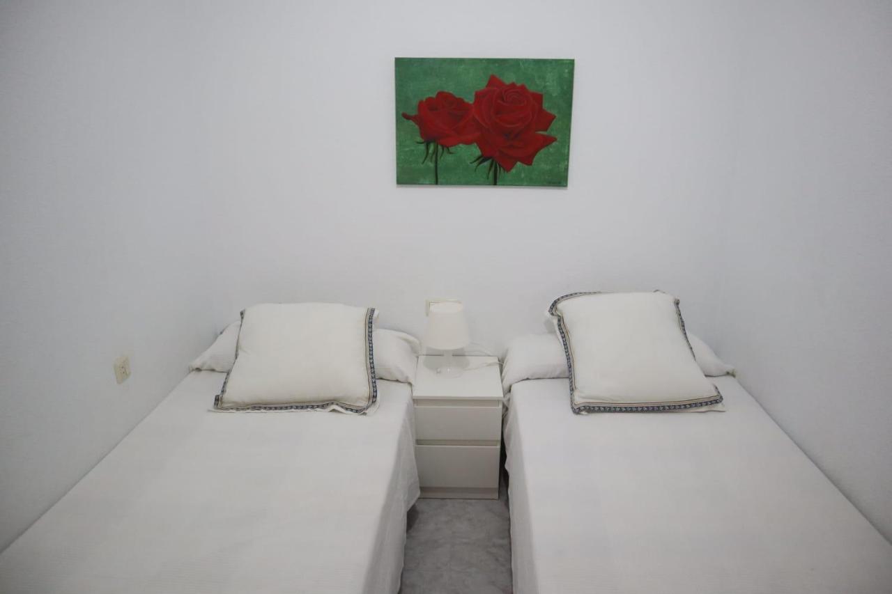 Apartamento Cerca Del Casco Antiguo Y A Un Paso De La Playa Norte Peniscola Luaran gambar
